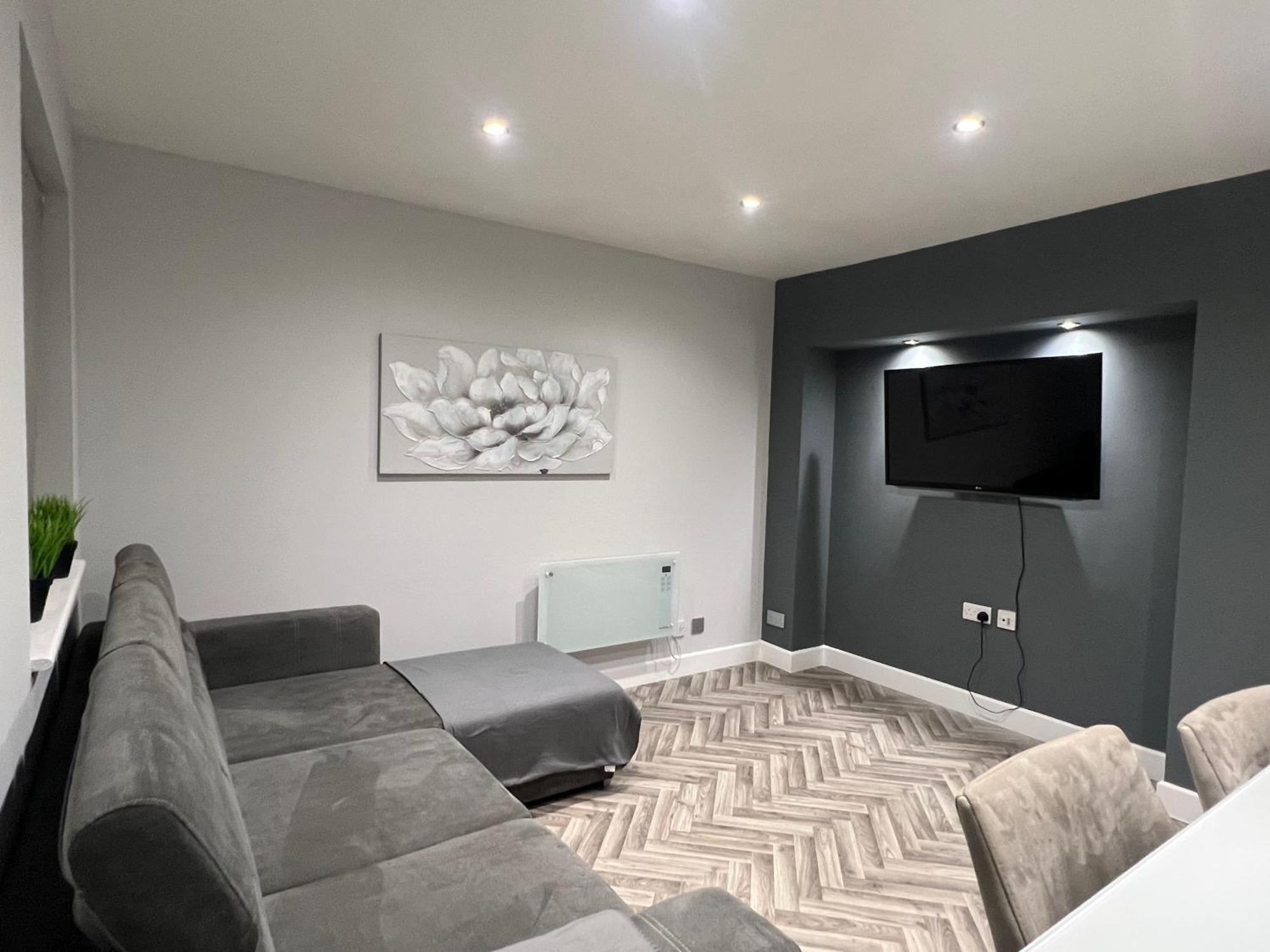 Broadway Retreat With Free Parking Apartment Herne Bay Bagian luar foto